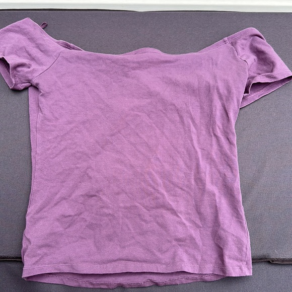 Express off shoulder top - Picture 3 of 3